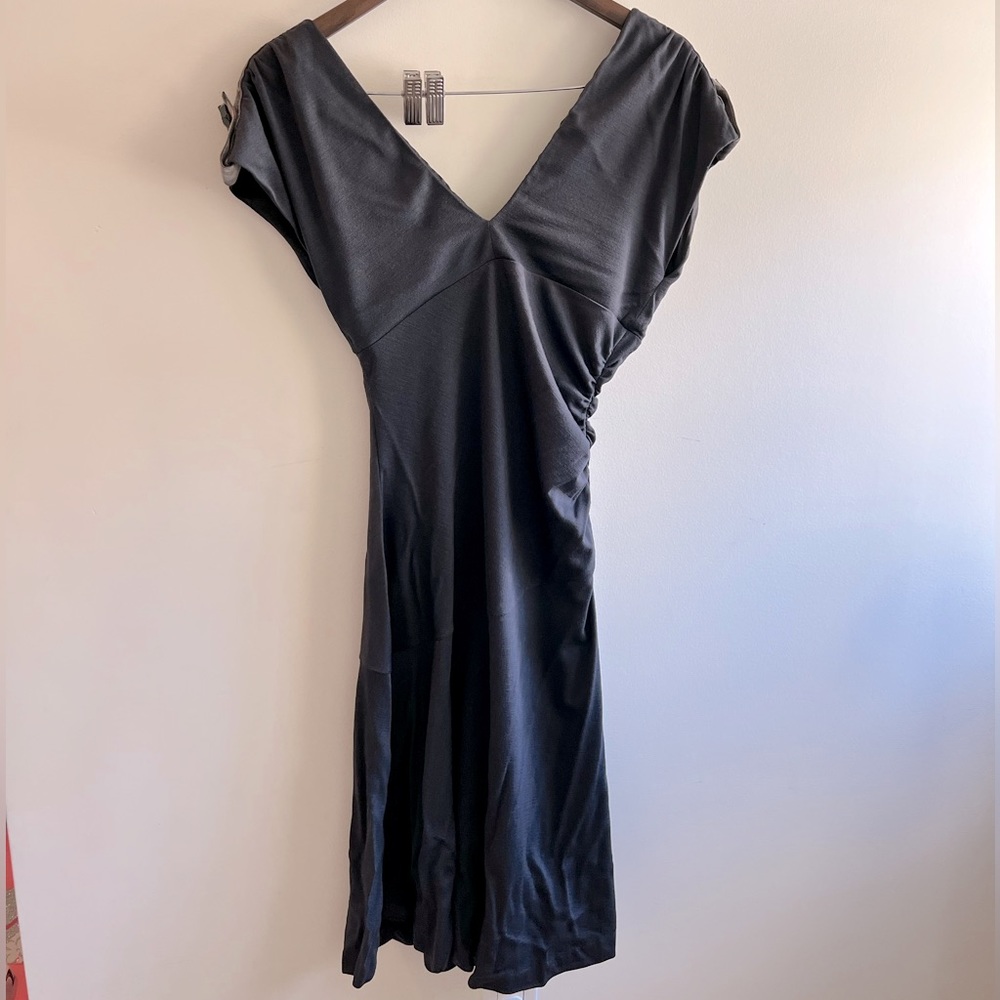 Size 4 Elegant Grey Velvet Diane von Furstenberg Dress - Neiman Marcus Exclusive
